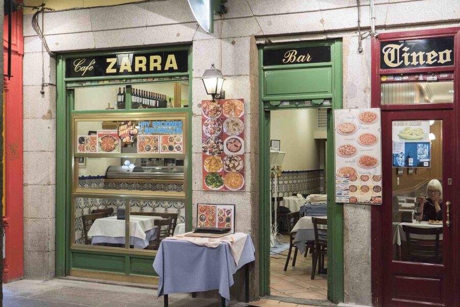 2.5-Hour Evening Tapas Tour through Madrid - Guides who add a personal touch