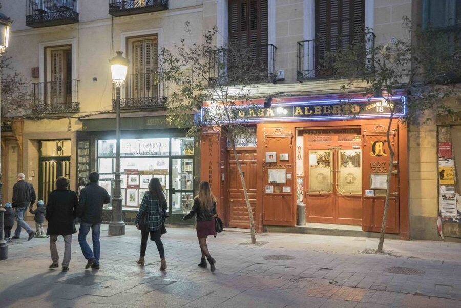 2.5-Hour Evening Tapas Tour through Madrid - Who will enjoy this tapas walk