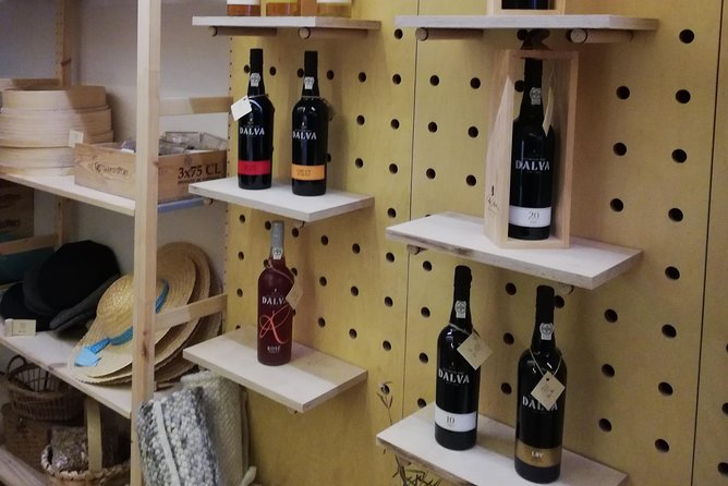 3 table wines & 5 Port wines + Tapas - The advertised tasting plan and the main concern
