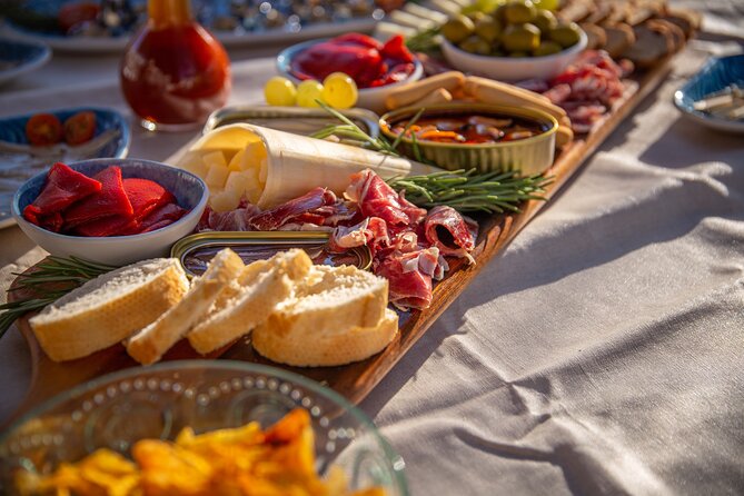 A 2 hours Local Tapas and sailing adventure in Barcelona - Why Barcelona is better from the sea