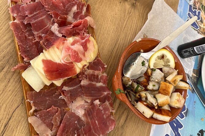 Albufeira Food Experience: Land & Sea Tapas w/ Wines - Key points at a glance