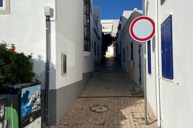 Albufeira History Walking Tour with Wine and Tapas - Who Should Book This Albufeira Experience