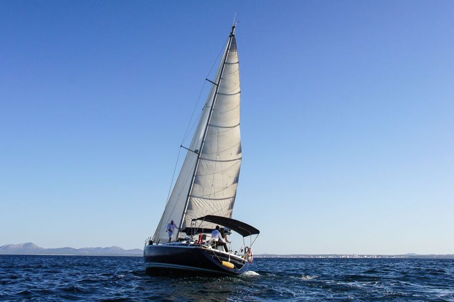 Alcudia: Sailing Yacht Excursion with Wine & Tapas - Key points to know before you book
