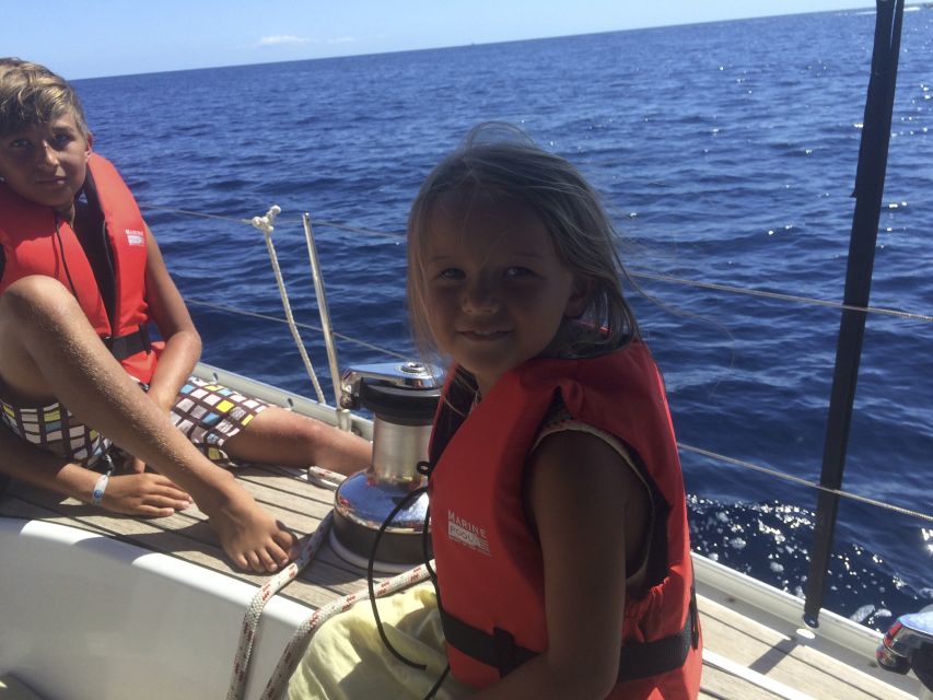 Alcudia: Sailing Yacht Excursion with Wine & Tapas - Price, inclusions, and practical value