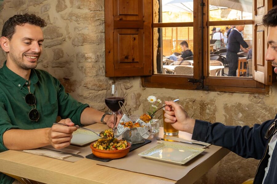 Alcudia: Self-Guided Gourmet Tapas and Wine Tour - Walking Between the Venues