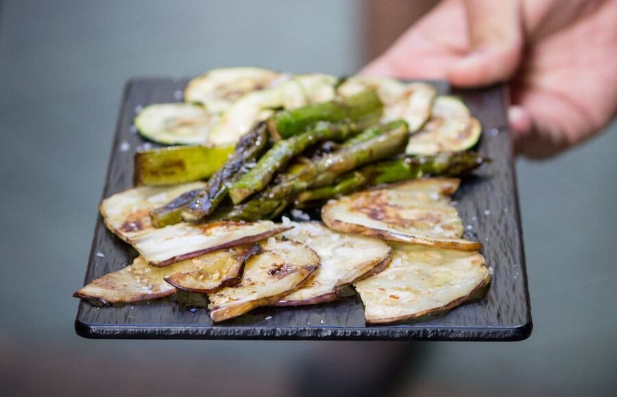 Alicante: Central Market Guided Food Tour with Tapas Bars - Starting inside Mercat Central d’Alacant