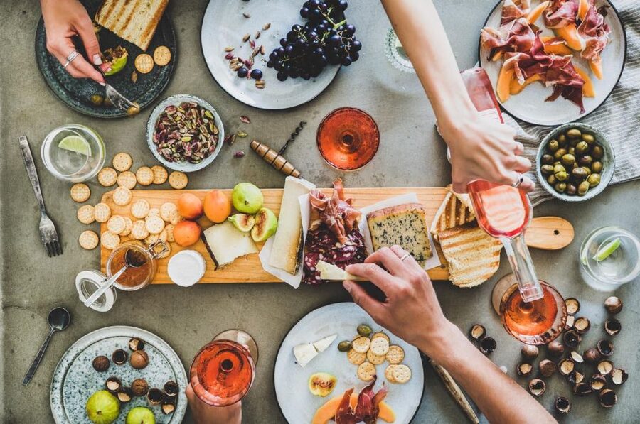 Alicante: Food Walking Tour with Wine Tasting and Tapas - Who should book this tour