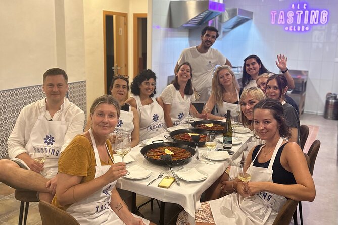 Alicante Paella Cooking Class, Tapas, Drinks and Marketplace - Tapas, Wine, and Local Drinks Along the Way