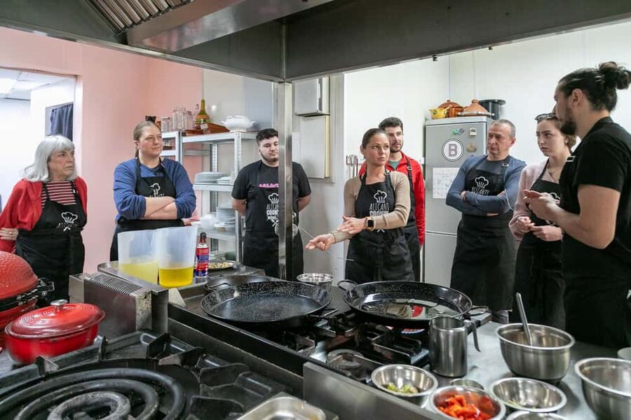 Alicante: Paella & Sangria Class with Tapas and Market Visit - Practical details before you book