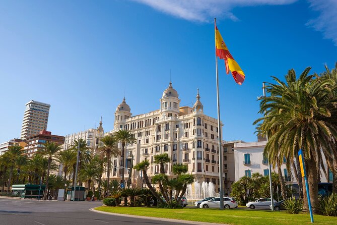 Alicante Tour: Full City, Castle, Market & Tapas Experience - Market tastings and an Alicante tapa