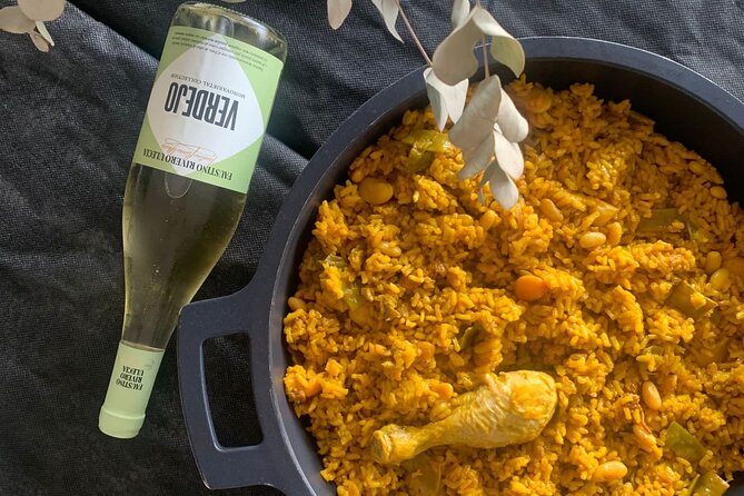 Authentic Paella Dinner in Valencia - What the warm welcome adds