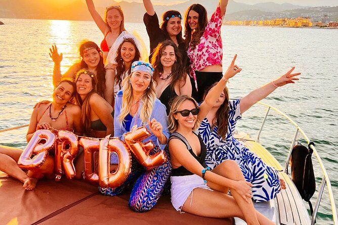 Bachelorette party, boat party in Salerno with aperitif and tapas - Why this Salerno boat party works for a bachelorette group