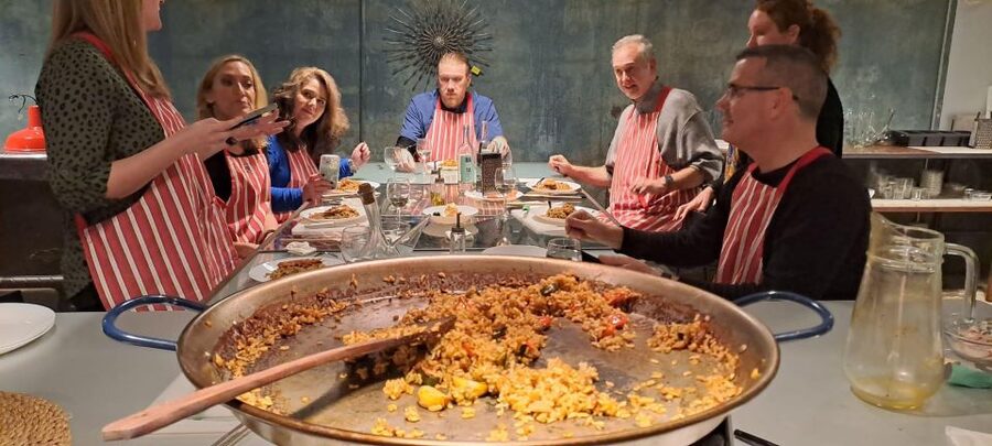 Barcelona: Catalan Paella Cooking Class - Key points at a glance