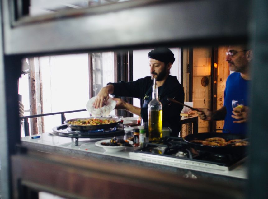 Barcelona: Catalan Paella Cooking Class - Arriving at the restored kitchen near Park Güell