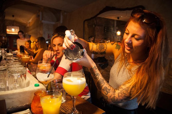 Barcelona Cocktail Masterclass with Tapas - Four cocktails, four chances to make a mess