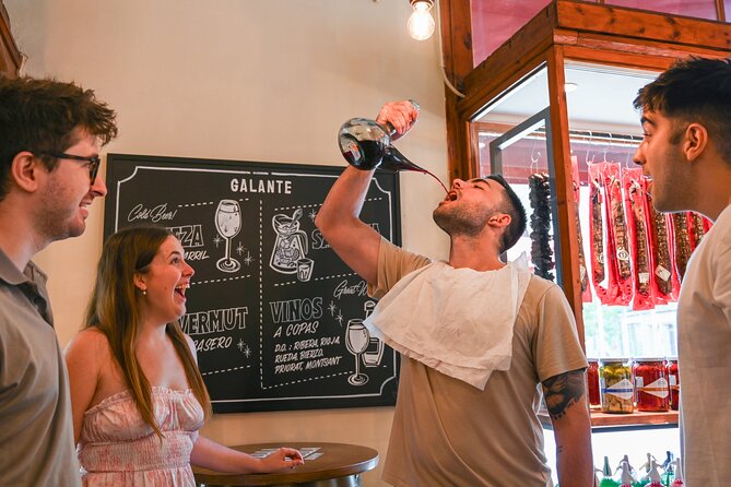 Barcelona El Born Tapas and Wine Tour with Guide - Key points at a glance