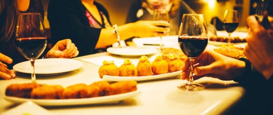 Barcelona: Evening Walking Tour in the Gaudi Area with Tapas - Starting near Casa Sayrach on Avinguda Diagonal