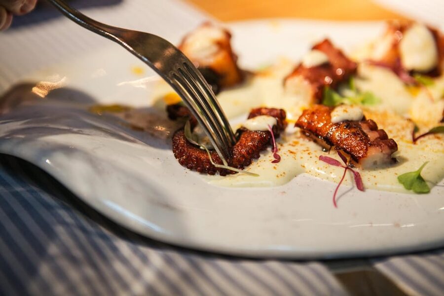 Barcelona: Food & Market Tapas Tour - Practical details before you book