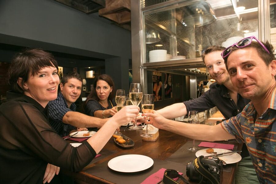 Barcelona: Food & Market Tapas Tour - The porron: a Catalan drinking custom worth trying