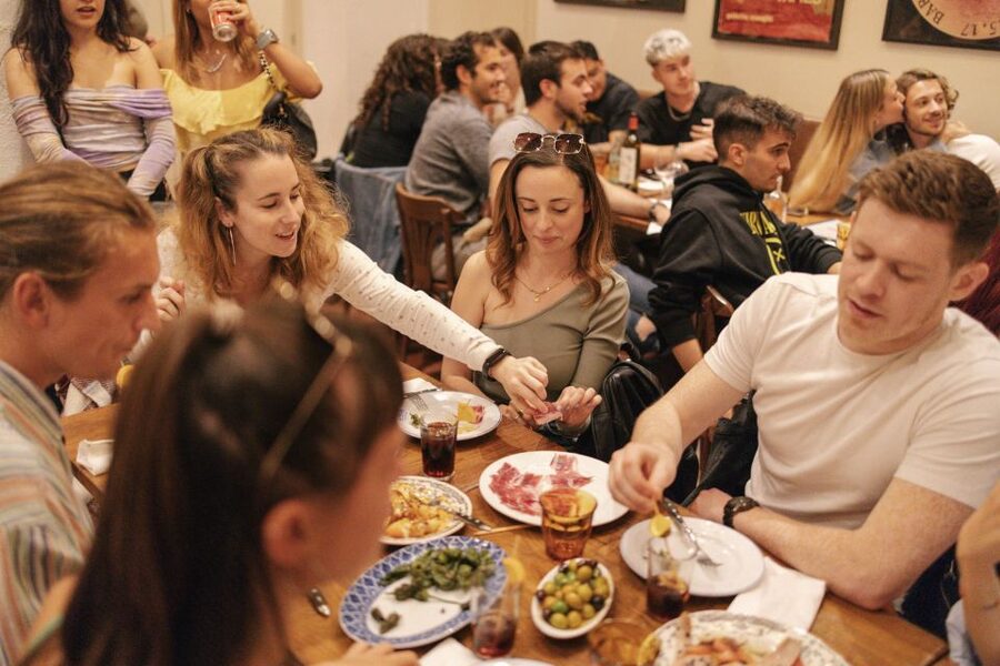 Barcelona: Food Walking Tour with Tapas and Wine - Wine, cava, vermouth, and non-alcoholic choices