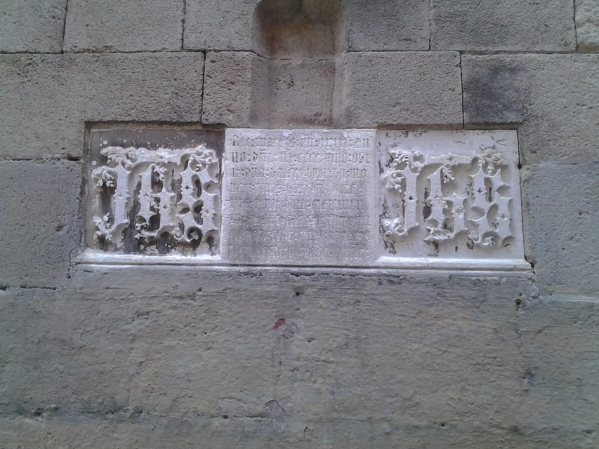 Barcelona: Gothic Quarter Legends Walking Tour with Tapas - Booking details that matter