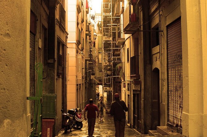 Barcelona Gothic Quarter's Deepest Secrets & Sangria - A first walk through Barcelona’s oldest streets