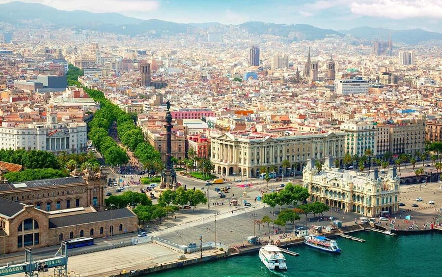 Barcelona: Gothic Quarter's Deepest Secrets Tour and Sangria - Key points to know before you book