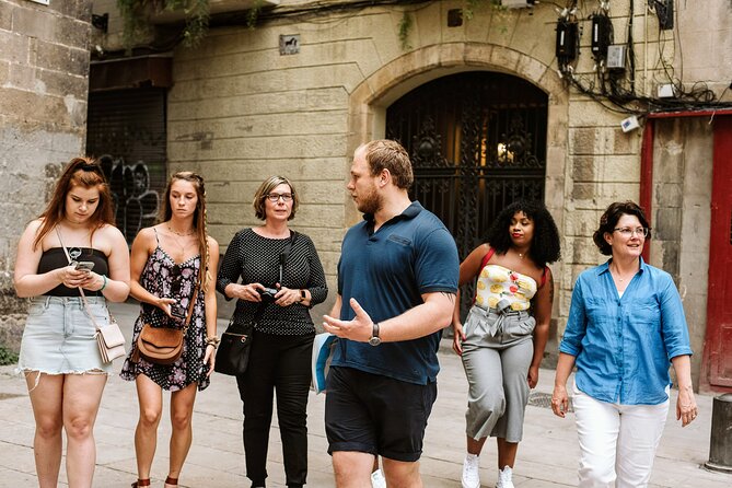 Barcelona Gothic Quarter Tapas & Taverns Food & Wine Tour - Drinks, dietary needs, and the food you may receive