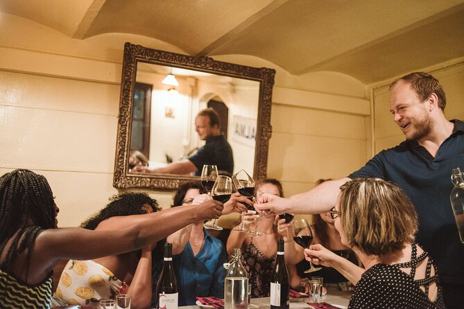 Barcelona Gothic Quarter Tapas & Taverns Food & Wine Tour - Why the small group makes a difference