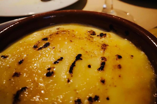 Barcelona Gothic Quarter VIP Tapas & Wine Tour - What the $181.46 price means