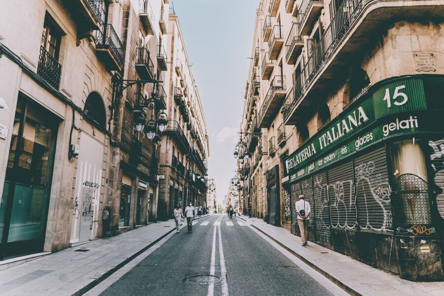 Barcelona: Gothic Quarter Walking Tour with Optional Tapas - What the optional tapas tasting adds