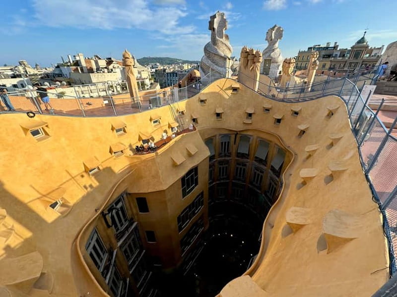 Barcelona in 1 Day: Sagrada Familia, Park Guell, Mila, tapas - Three tapas and a glass of cava