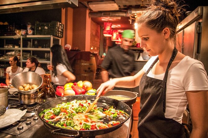 Barcelona Interactive Spanish Cooking Experience - Practical details that affect the day