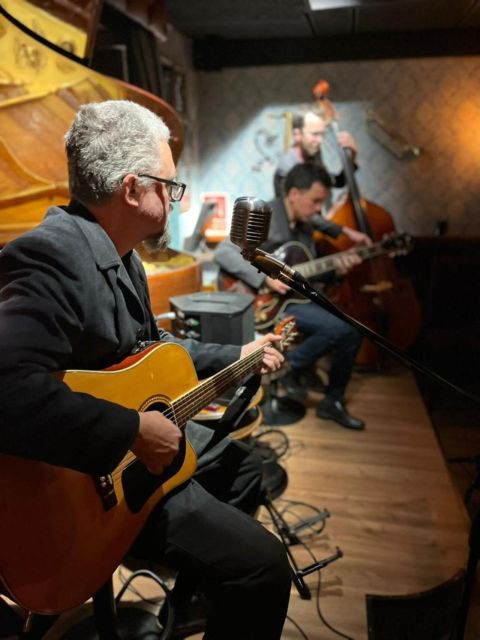 Barcelona: Jam Session - Jazz, Cocktails and Tapas - The Velvet Room and its cosy bar mood