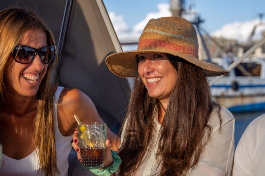 Barcelona: Local Tapas and Drinks Sailing Adventure Tour - Why this Barcelona sailing tour is different