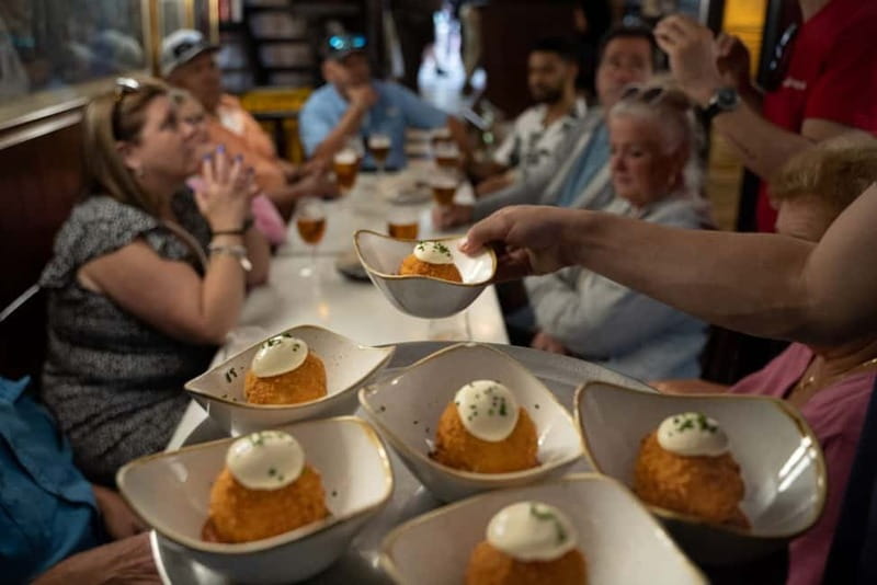 Barcelona Old Town Tapas Night: Hidden Bars, Cava & Vermut - Should you book the Barcelona Old Town Tapas Night?