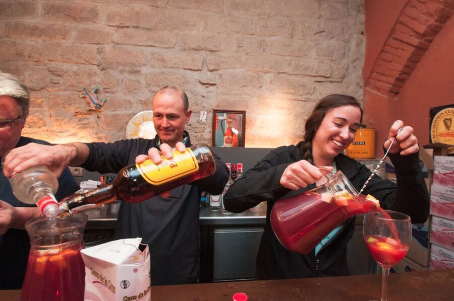 Barcelona: Paella Cooking Experience & Boqueria Market Tour - Who should book this three-hour activity