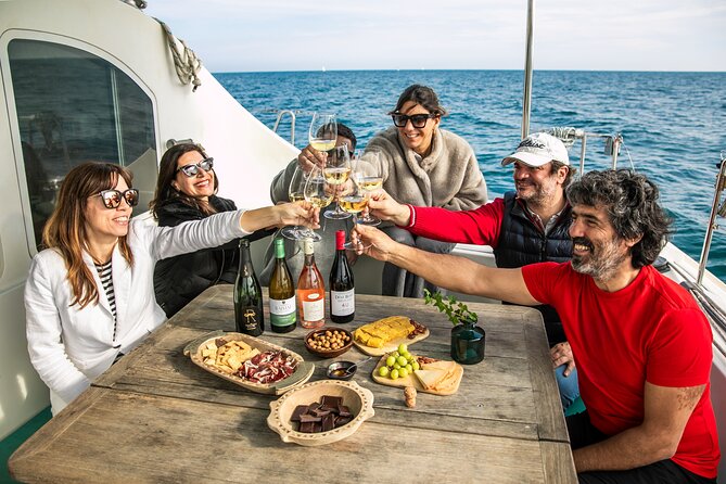 Barcelona: Premium Private Wine Tasting & Tapas in a Catamaran - Key points to know before you book