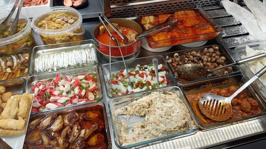 Barcelona private Family-Friendly Cultural & Food Tour - Who will enjoy this Barcelona tour most