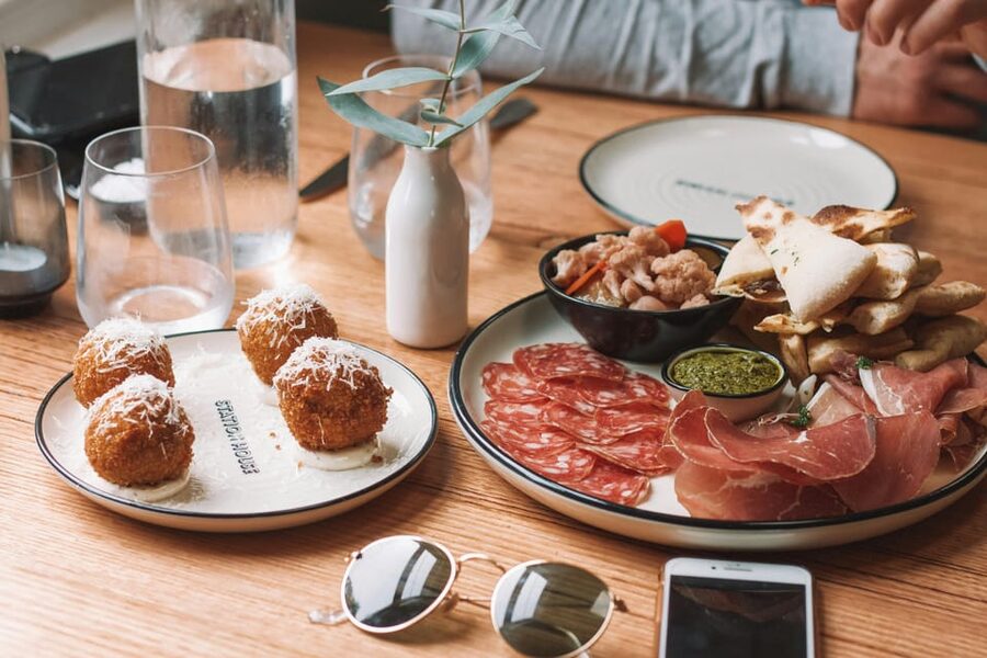 Barcelona private food tour with tailored tapas - Who will get the most from this experience