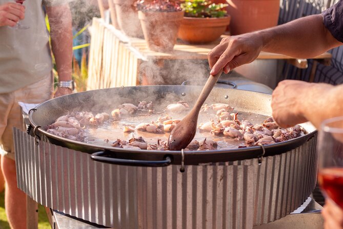 Barcelona Rooftop Paella Cooking Class with Sangria & Local Host - Vegetarian diets and food allergies