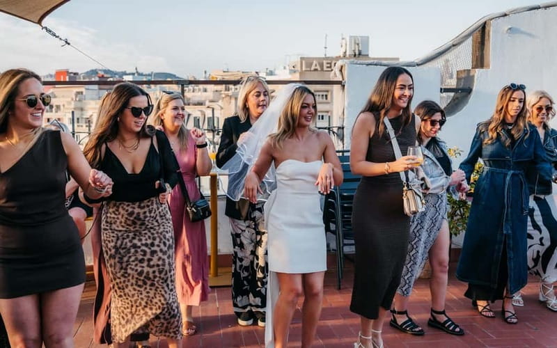 Barcelona: Rooftop Salsa Class with Bottomless Sangria - Why salsa and sangria work so well in Barcelona