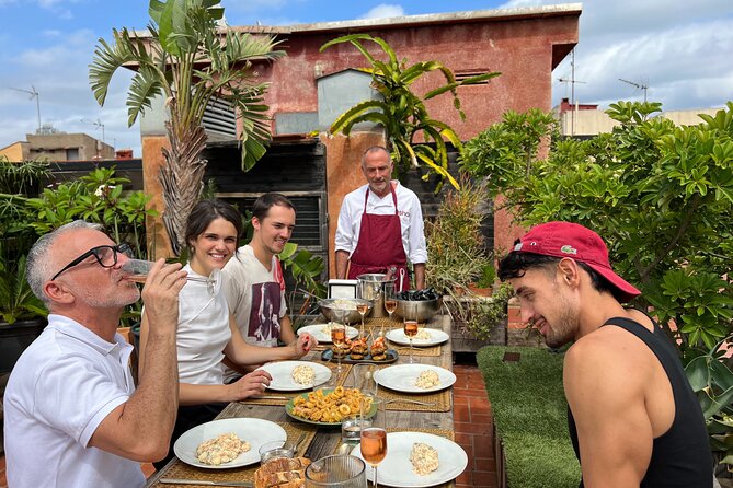 Barcelona: Rooftop Tapas & Sangria class with a Local Chef - Why the small group size matters