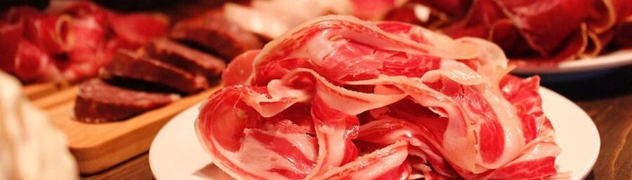 Barcelona´s Lunch or Dinner Tapas Tour: Food and Happiness - Why this Gothic Quarter food walk works