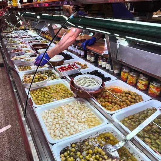 Barcelona´s Lunch or Dinner Tapas Tour: Food and Happiness - What arrives on the plates