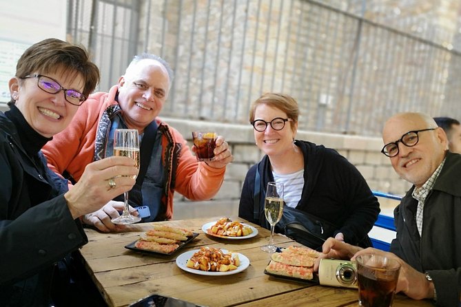 Barcelona: Sagrada Familia, Park Guell & Tapas Private Tour - Park Güell, with time to look around