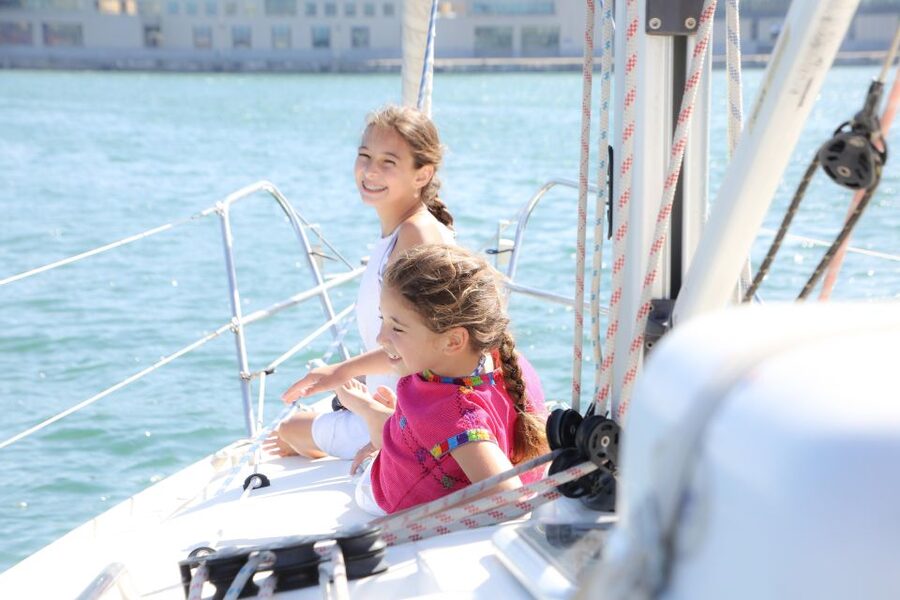 Barcelona: Sailing Tour with Spanish Tapas and Drinks - The possible Mediterranean swim stop