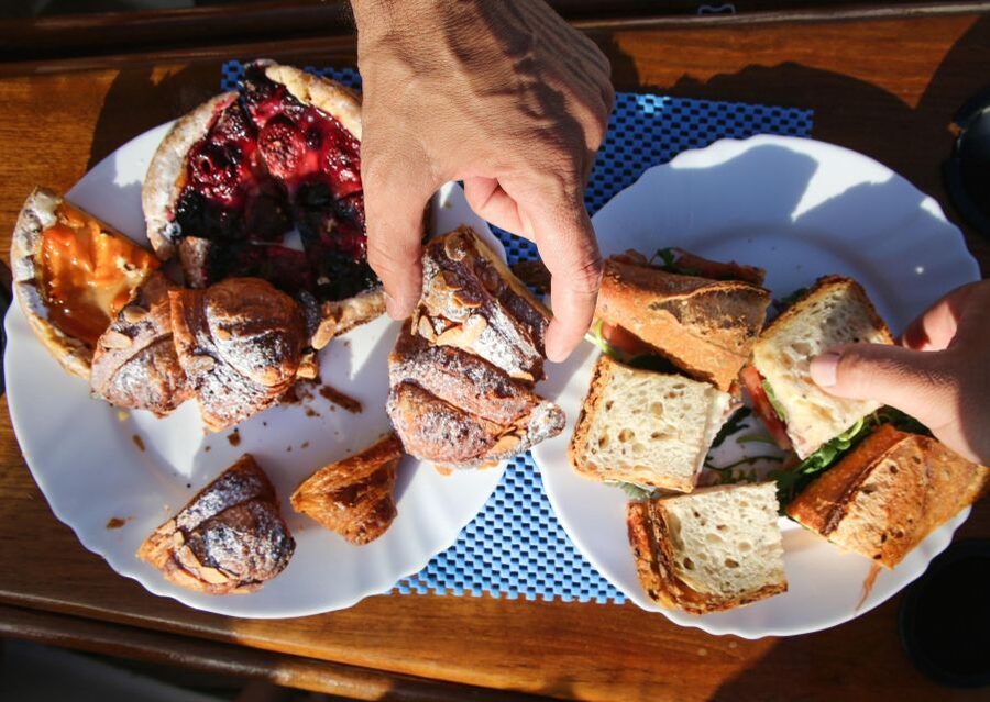 Barcelona: Sailing Tour with Spanish Tapas and Drinks - Which departure should you choose?