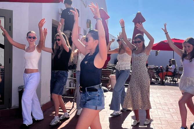 Barcelona Sangria & Salsa Dance Class with Bottomless Drinks - Salsa, sangria, and a Barcelona rooftop