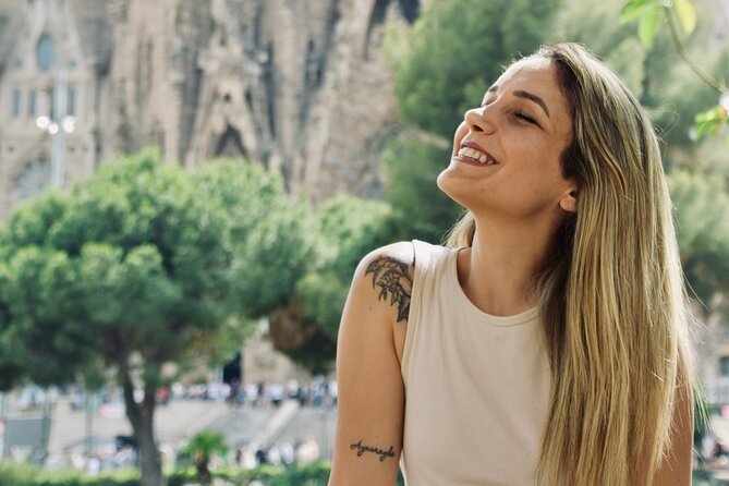 Barcelona Sightseeing by Bike with Photo Shooting and Tapas - The included tapas meal gives the morning a local finish